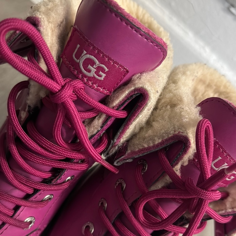 UGG Butte 2 Fuchsia Pink - Picture 2 of 9